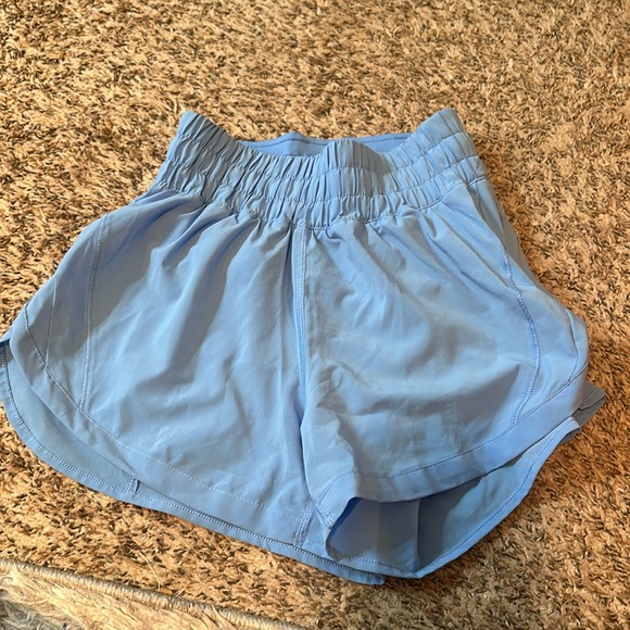 Lululemon - Picture 2 of 3